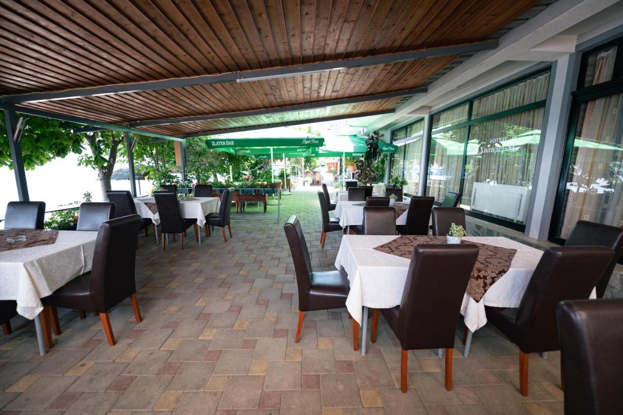 Hotel Holiday-M โอครีด ภายนอก รูปภาพ